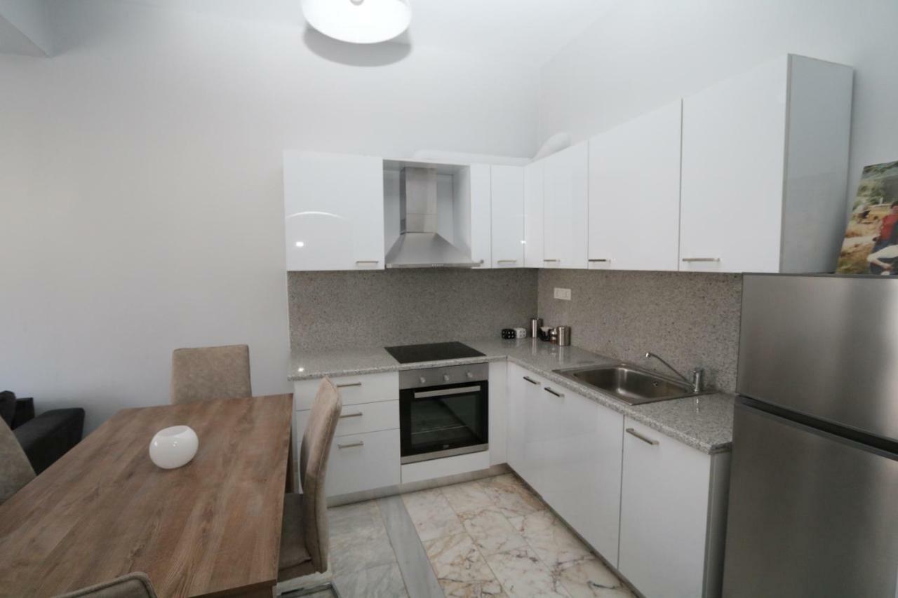 Molly Apartments Аргостоліон Екстер'єр фото