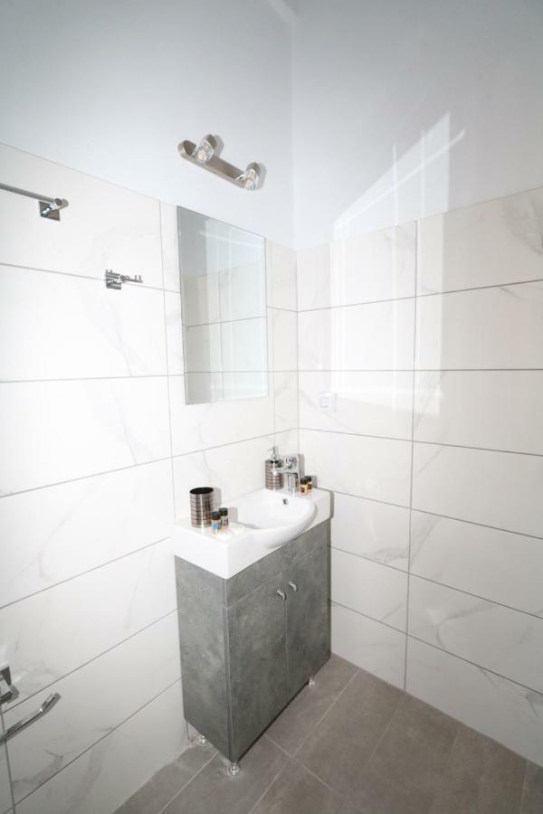 Molly Apartments Аргостоліон Екстер'єр фото